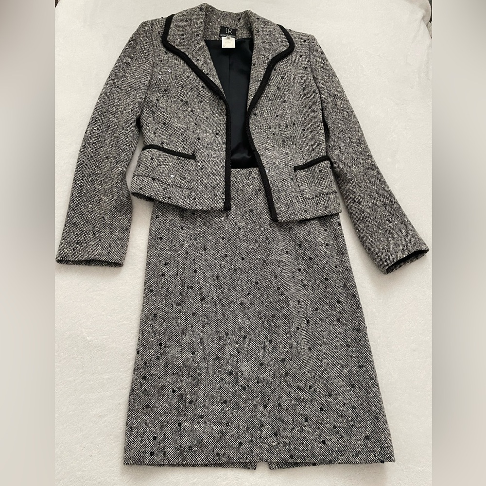LR Lea Rome Jacket and Skirt (two pieces set)